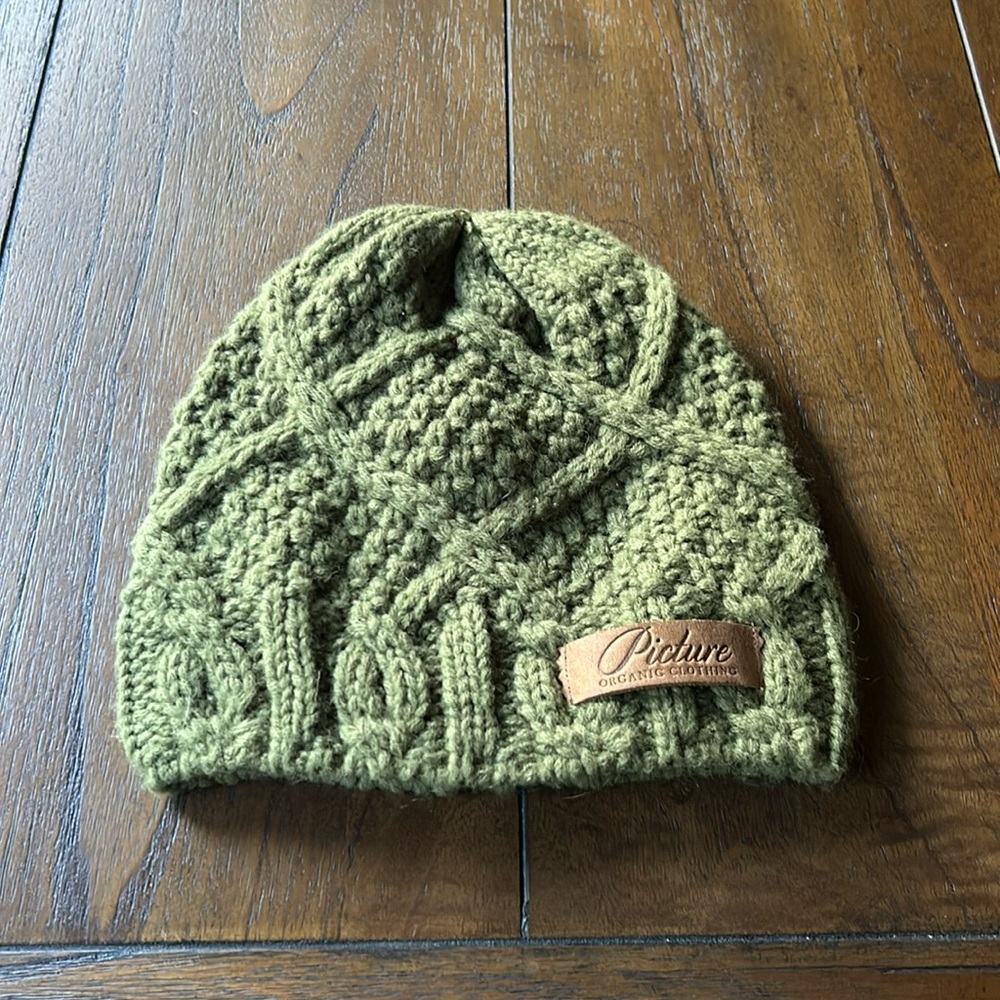 PICTURE Organic Clothing Wool Blend Cable Knit Beanie